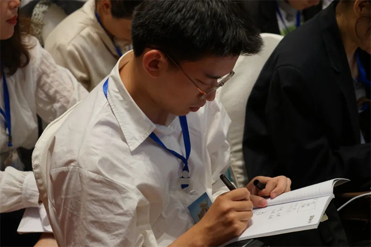 1689404188744592.jpg 49.jpg