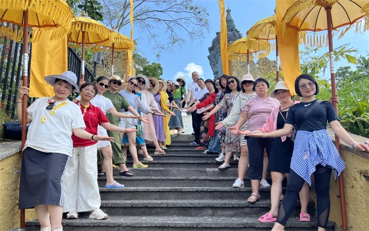 1701744577371982.jpg 49.jpg