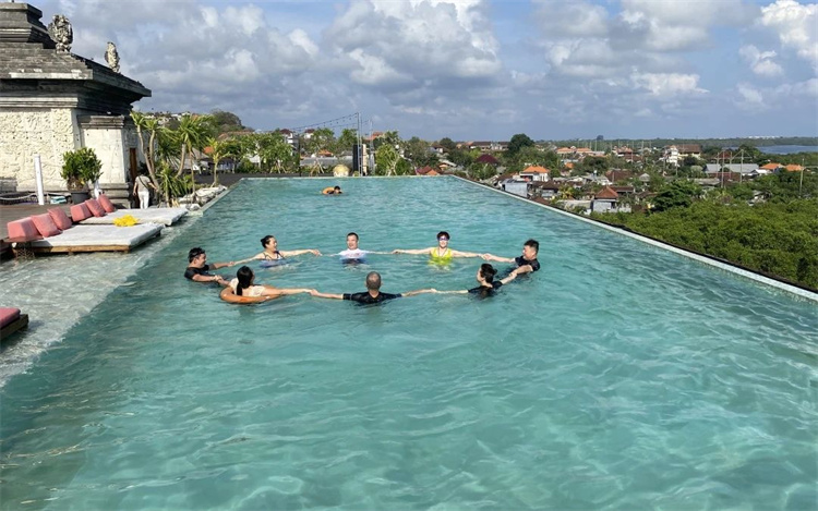 1701745345256962.jpg 61.jpg