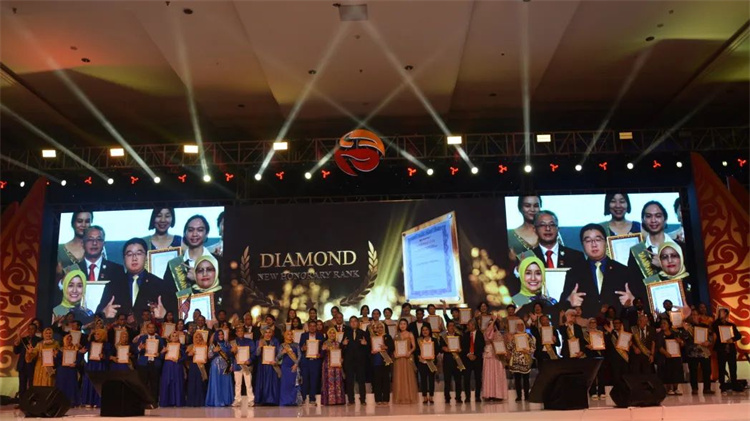 1701746188181815.jpg 82.jpg