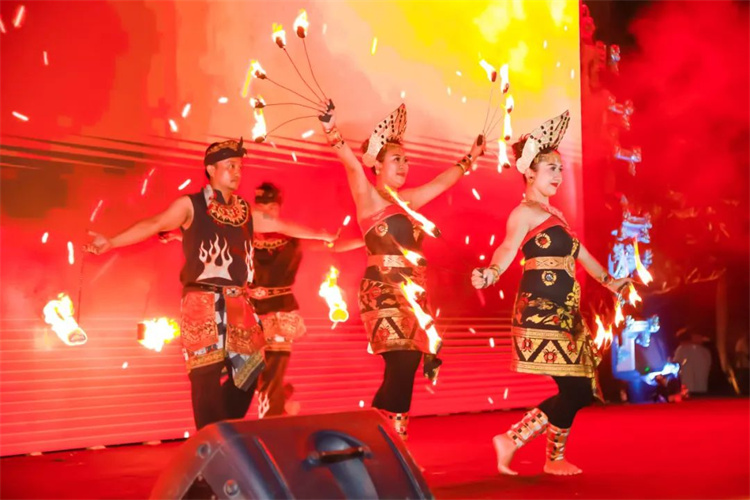 1701746499605879.jpg 96.jpg