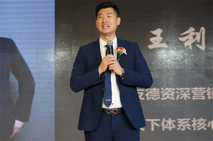 1704358411839383.jpg 60.jpg