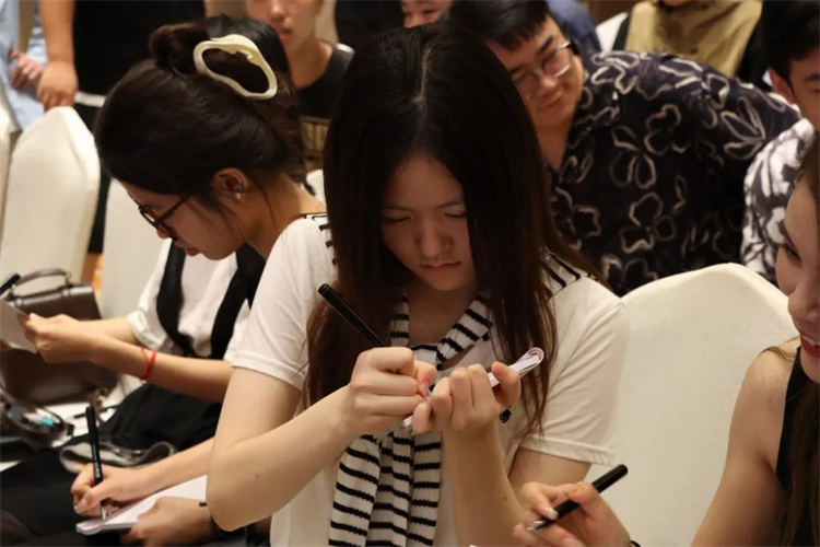 1728957515754778.jpg 5.jpg