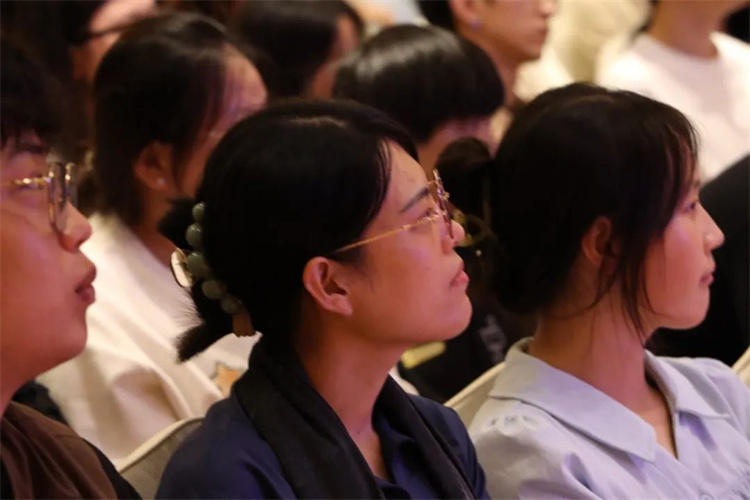 1728958044659068.jpg 43.jpg