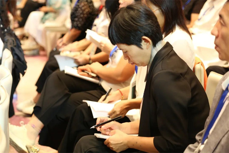 1728979452953981.jpg 32.jpg