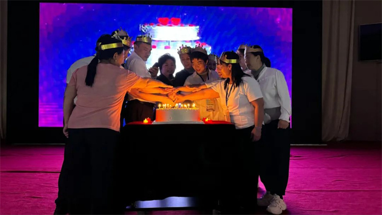 1728979651525328.jpg 43.jpg