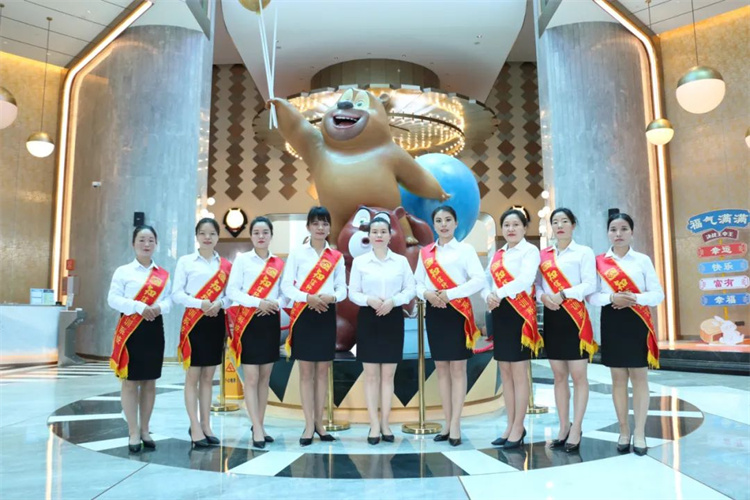 1728979928643401.jpg 60.jpg