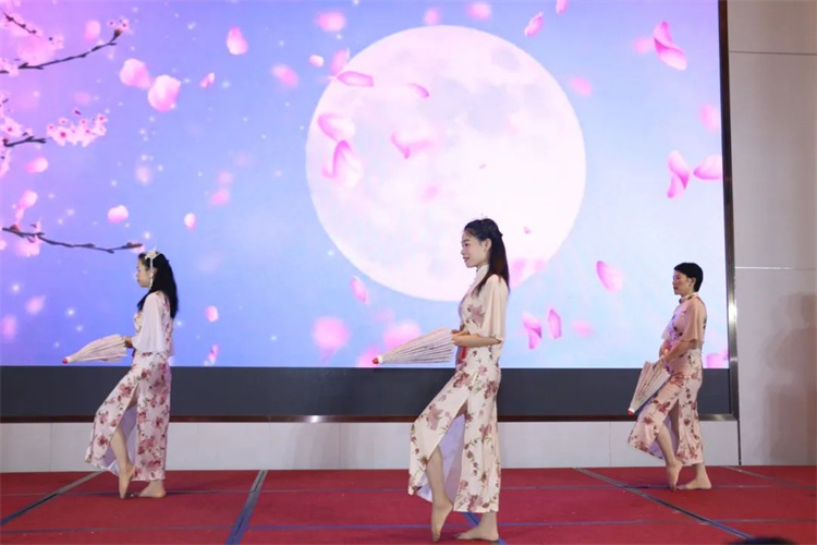 1733901049556822.jpg 72.jpg