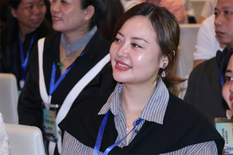 1733901397178440.jpg 90.jpg