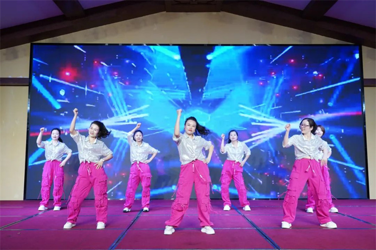 1745046348494396.jpg 83.jpg